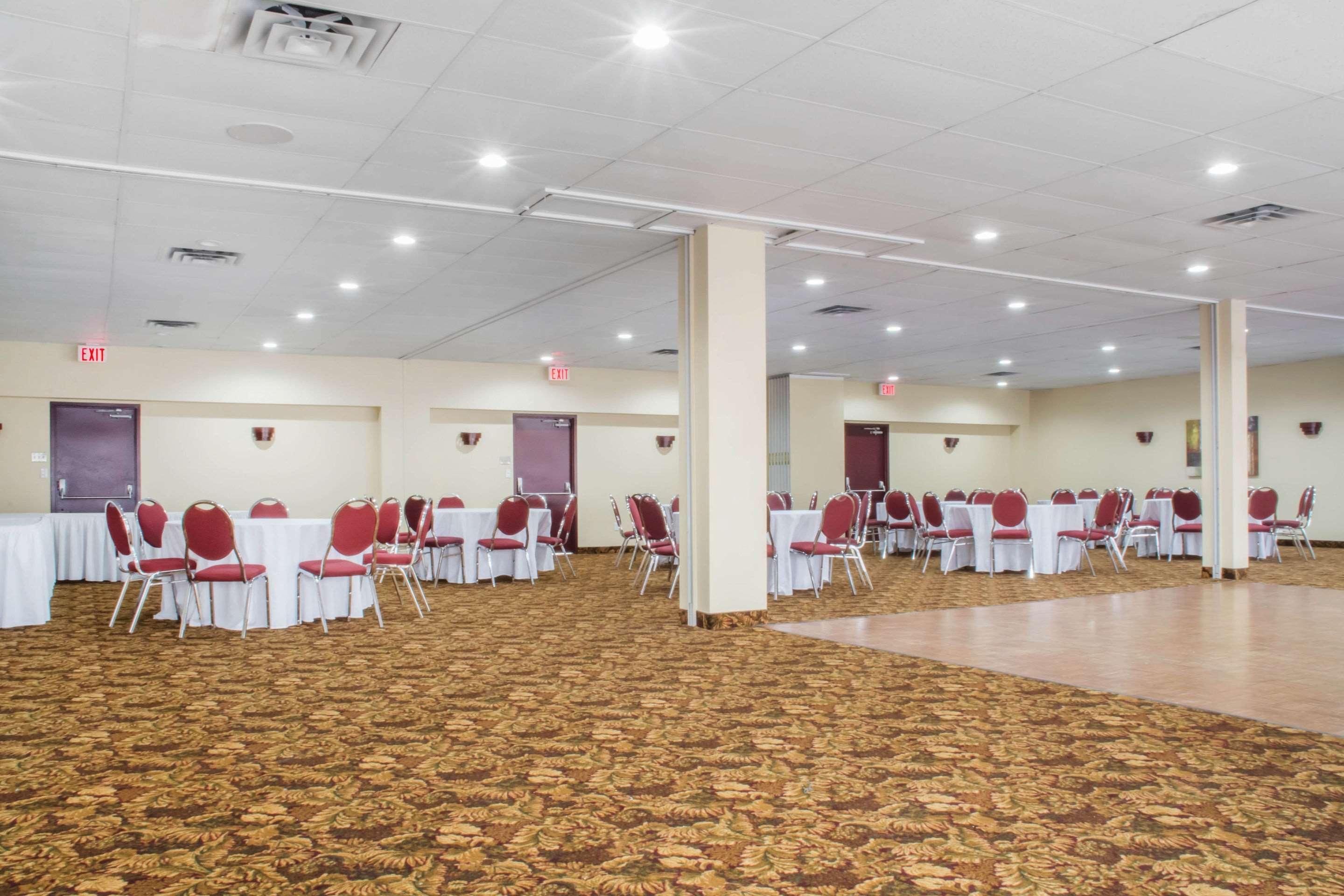 Quality Inn Bracebridge Eksteriør billede