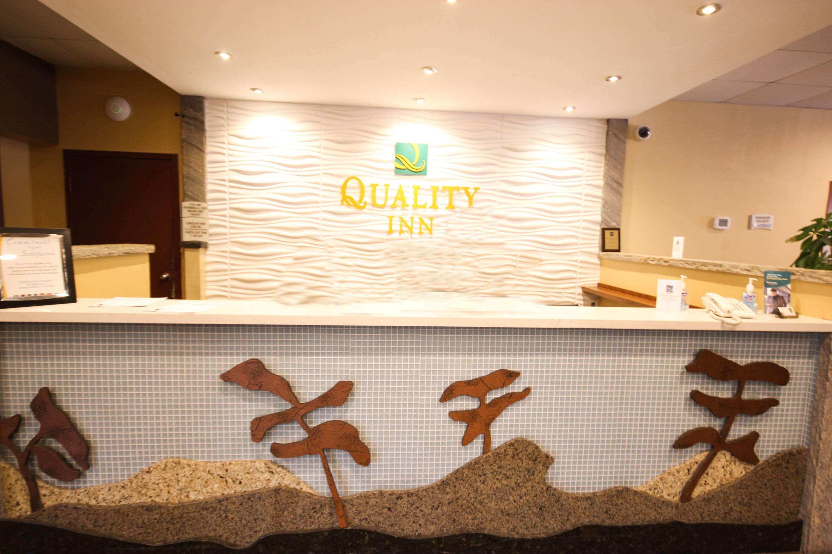 Quality Inn Bracebridge Eksteriør billede