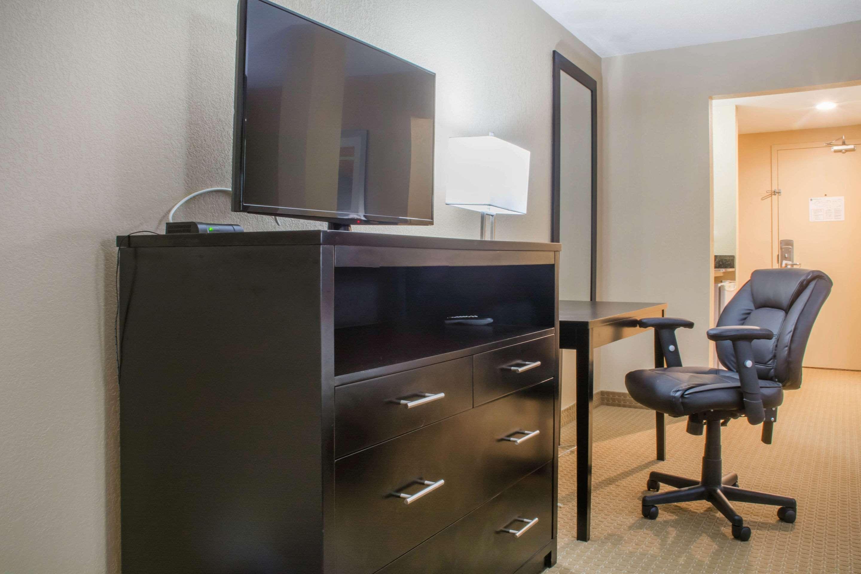Quality Inn Bracebridge Eksteriør billede